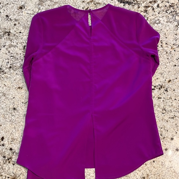 1.State magenta blouse with sheer shoulders. Size XS - Picture 5 of 9